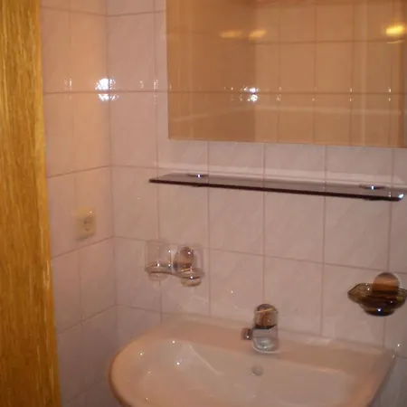 Haus Helmut Schranz 아파트호텔 장크트안톤암아를베르크