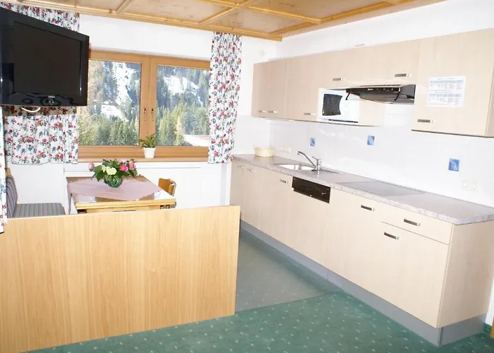 Aparthotel Haus Helmut Schranz 3*